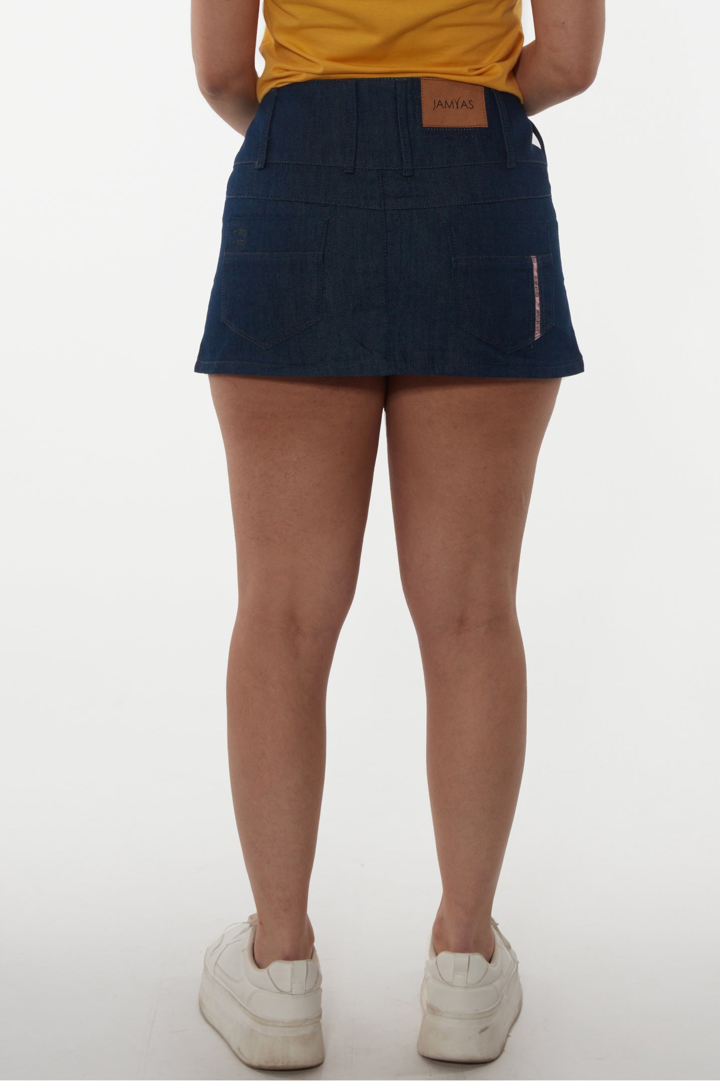 Jupe courte brut à boutons latéraux - Jamyas