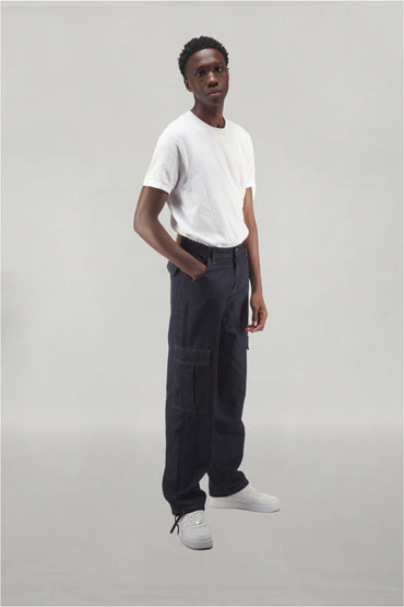 Pantalon tribal en denim, coupe ample et confortable, design inspiré des motifs ethniques, proposé jusqu'à la taille 54 Marque inclusive et éco-responsable, idéal pour toutes les morphologies, associant style tendance et engagement durable