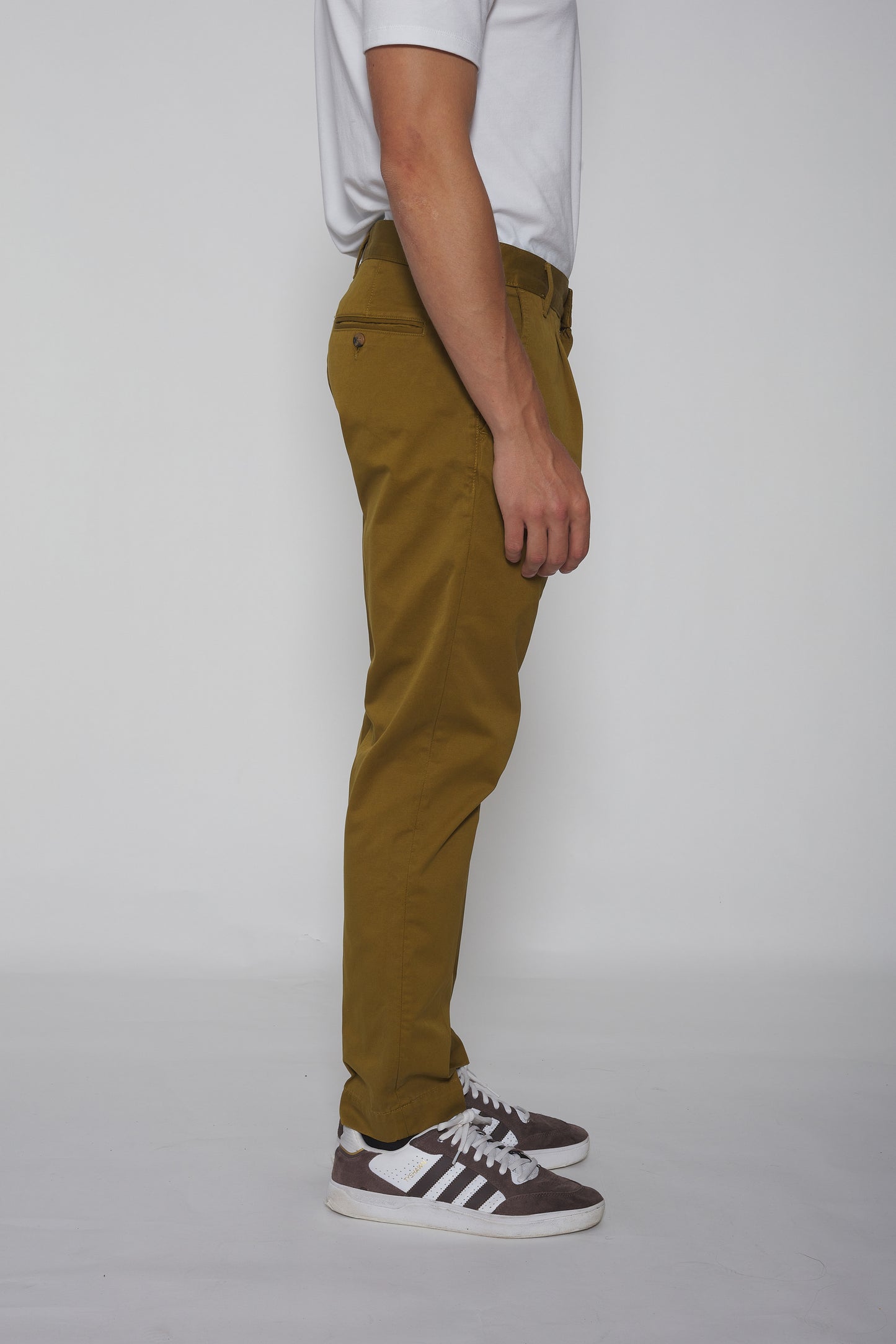 Pantalon chino en toile de coton vert olive