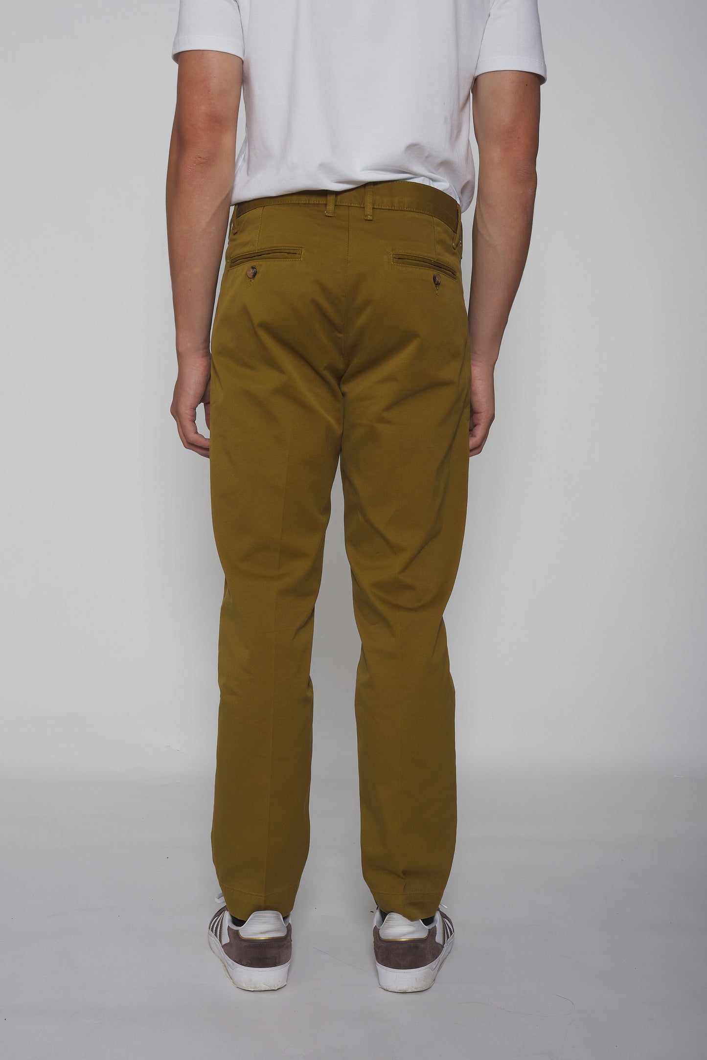 Pantalon chino en toile de coton vert olive