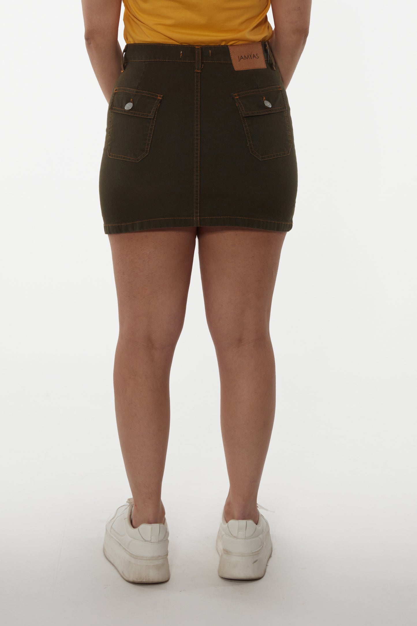 Jupe courte à poches boutonnée - Jamyas