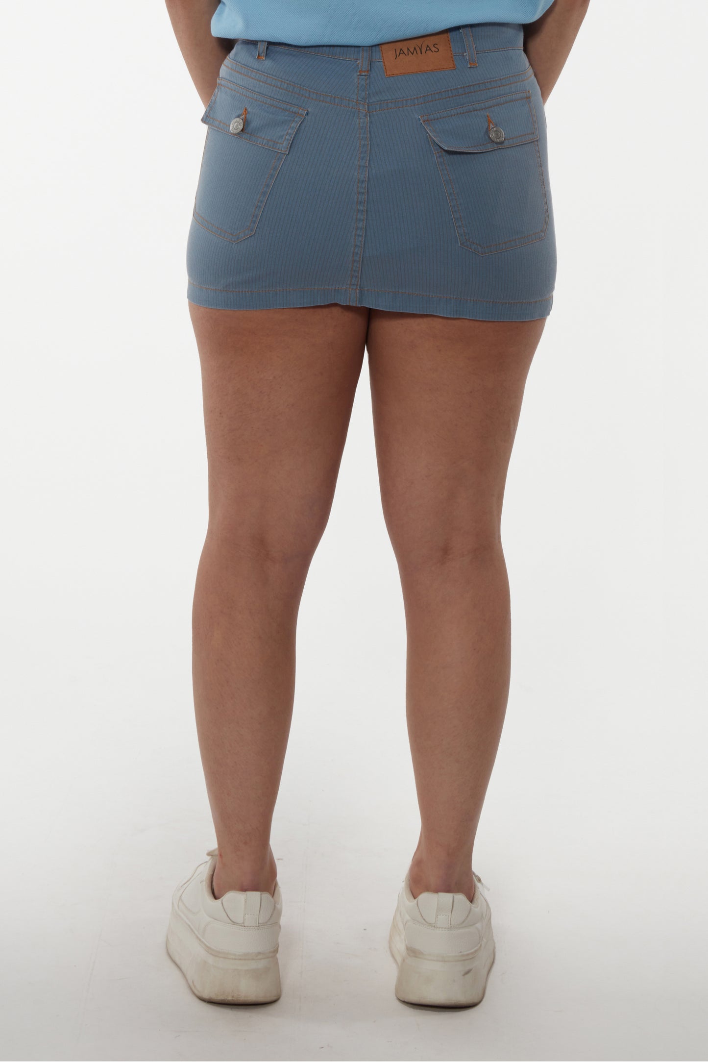 Jupe courte à poches boutonnée - Jamyas