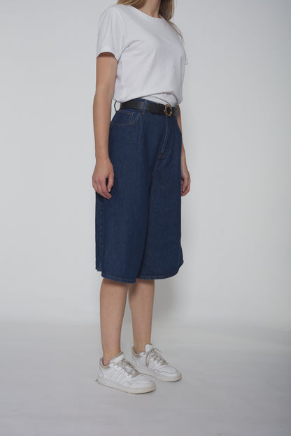 Baggy jean stone bleu foncé, coupe ample, en denim 100 % coton, avec taille mi-haute et style décontracté inspiré des années 90.